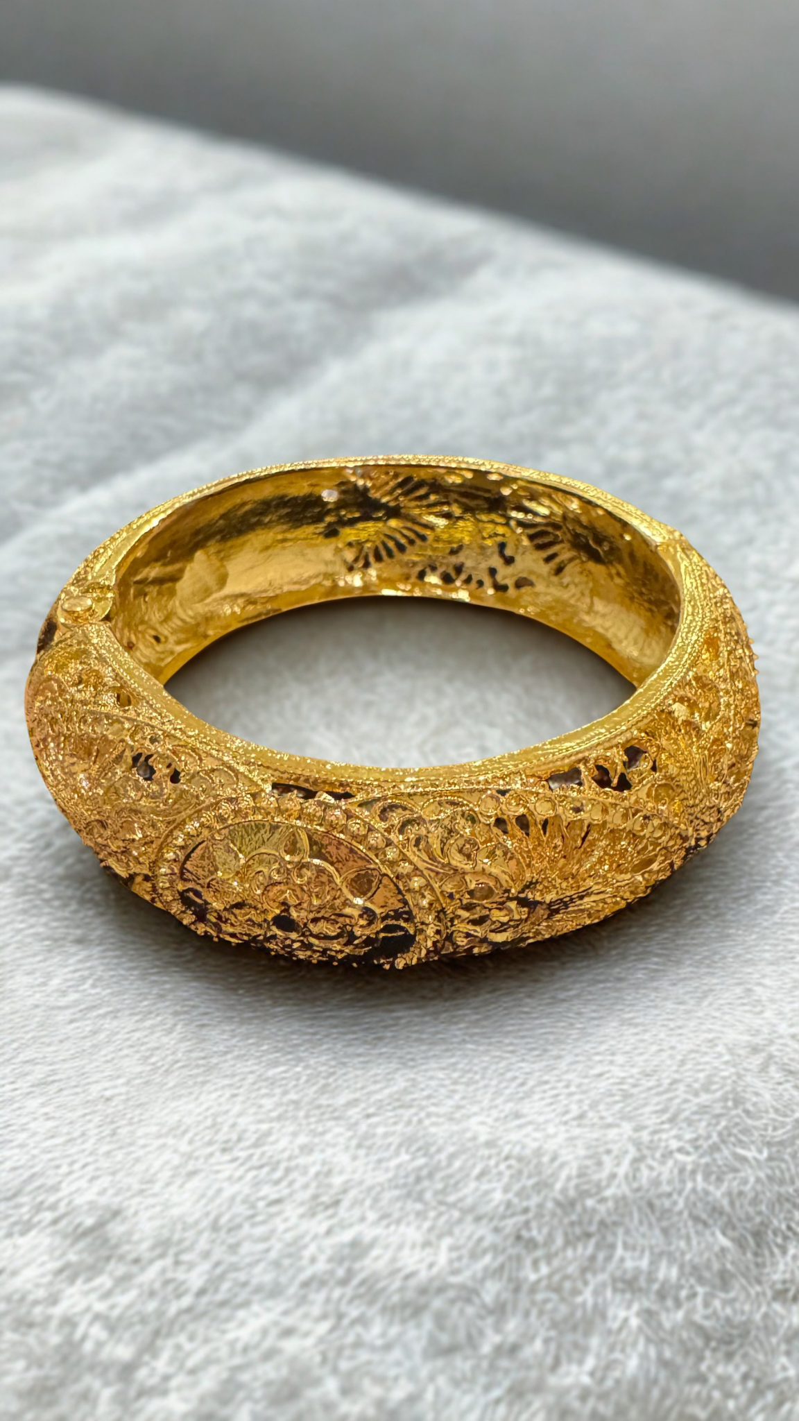 Lao Style Bangle - Gold Design (1pc)