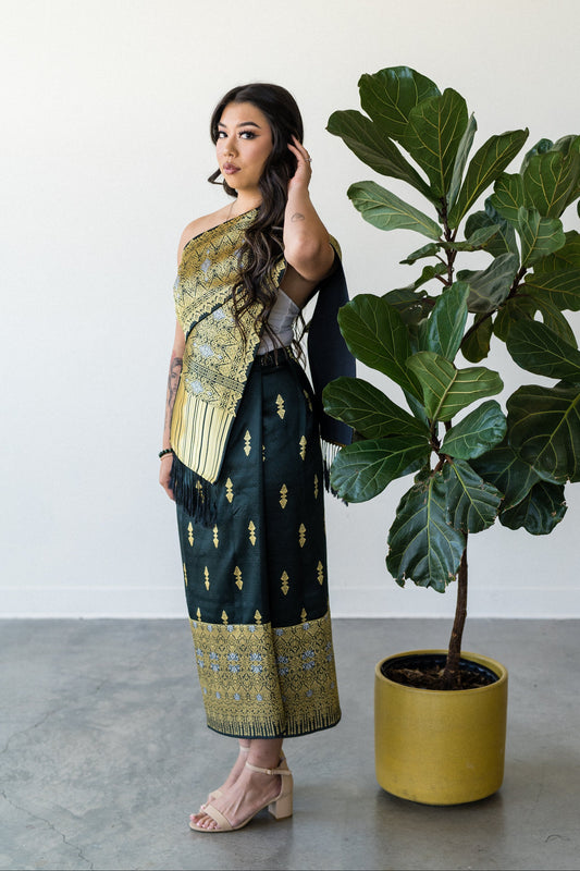 Traditional Sinh + Pha Biang Set (Black/Dark Green Tone)