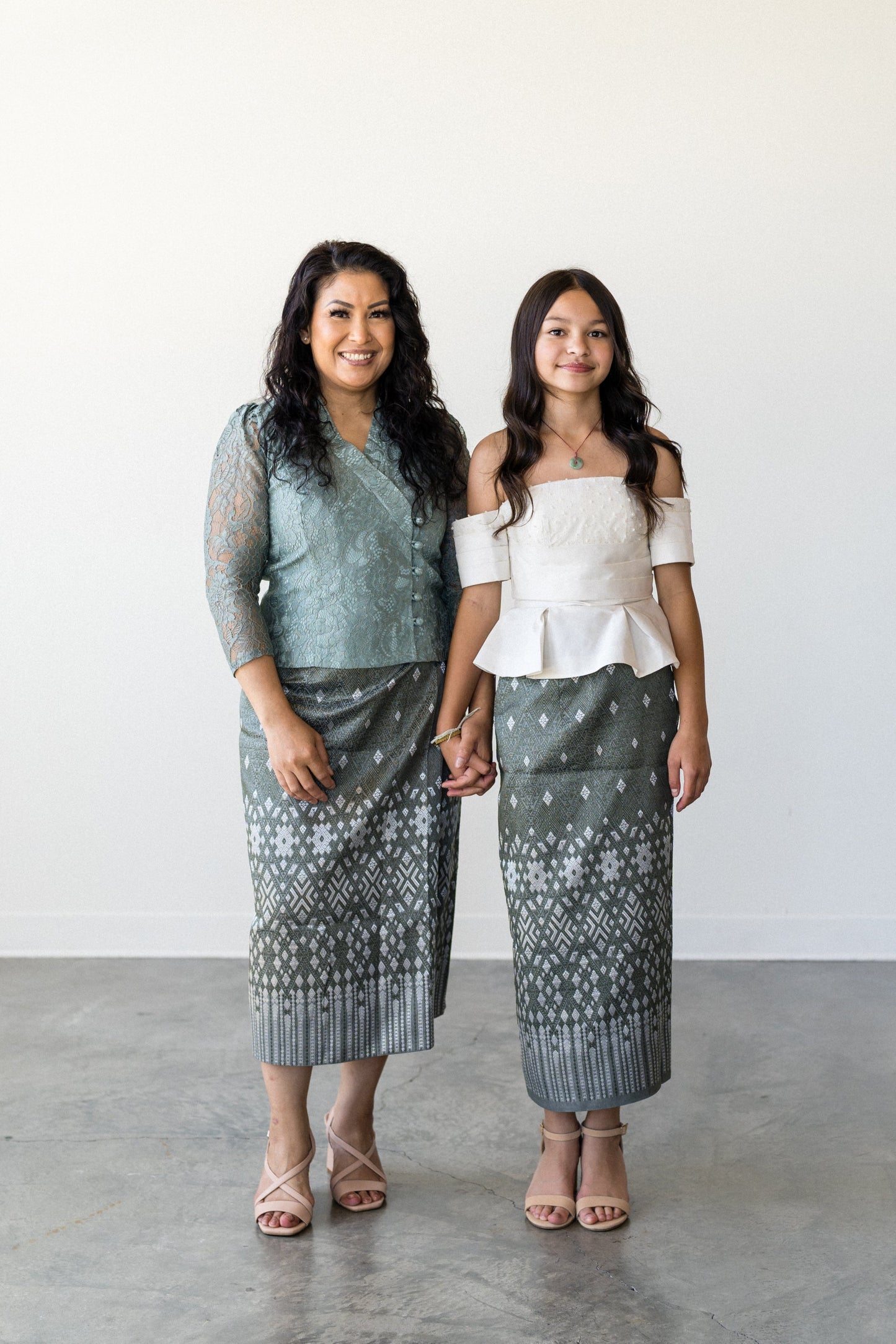 Ready to Wear Modern Lao Sinh