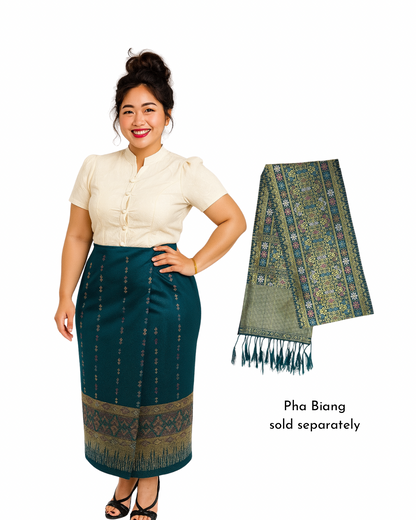 Winter Jewel Sinh - Emerald Frost