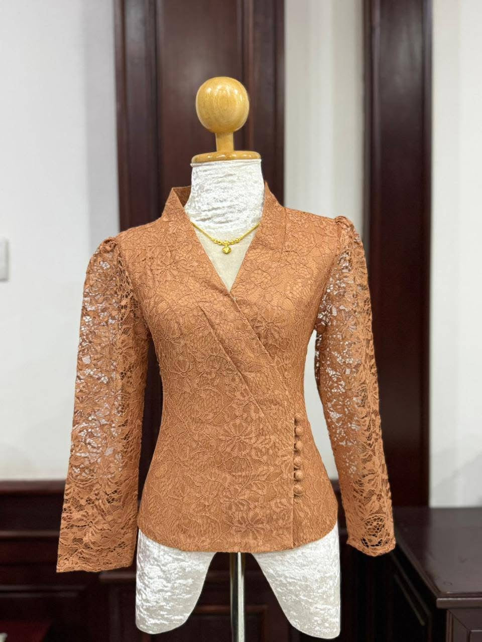 Lao Style Lace Top Bronze Gold