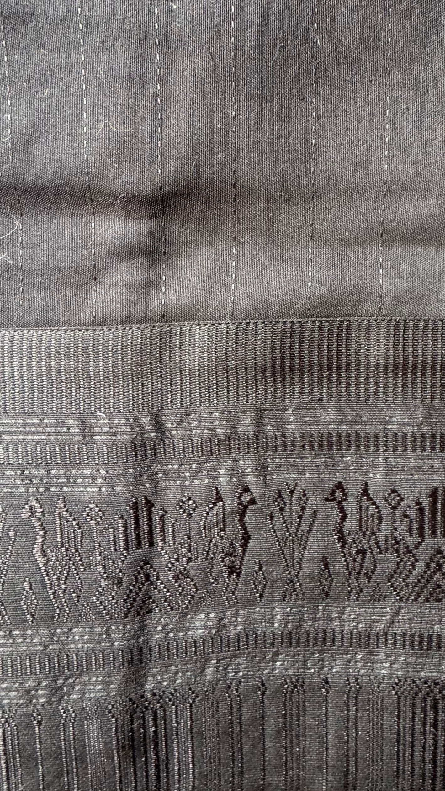 Black on Black – Traditional Lao Sinh & Pha Biang Set (Copy)
