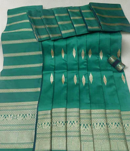 Traditional Sinh + Pha Biang Set (Emerald Green)