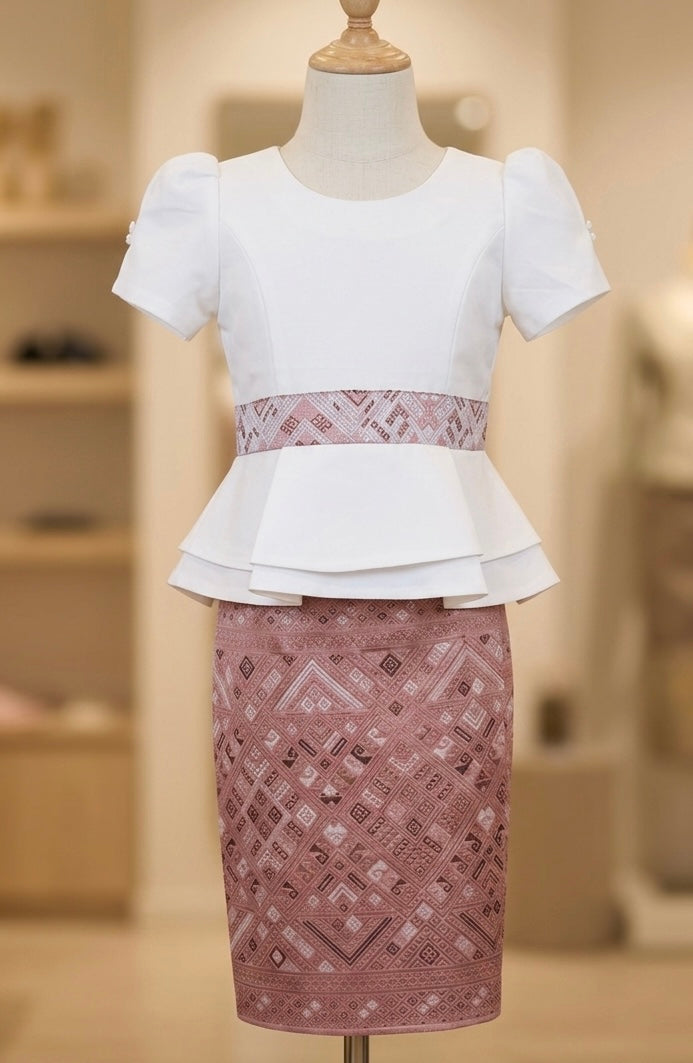 SZ 3 Pink Ethnic Lao Girls Set (Top + Sinh)