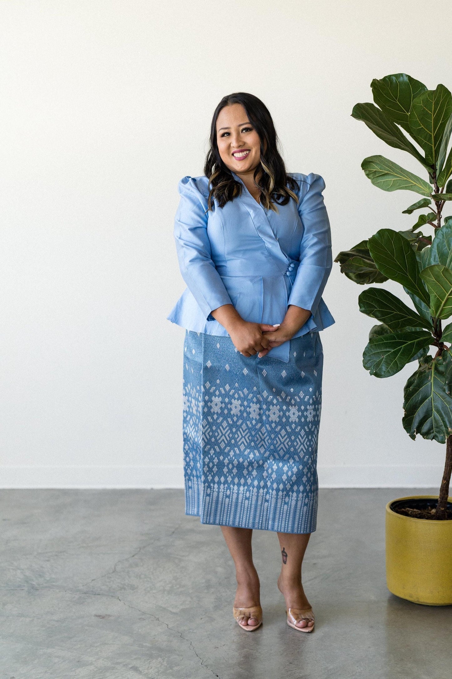 Ready to Wear Modern Lao Sinh